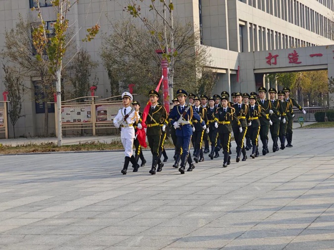 【滨州技校】 滨州市高级技工学校举行“守护冬季安全 共创平安校园”主题升旗仪式